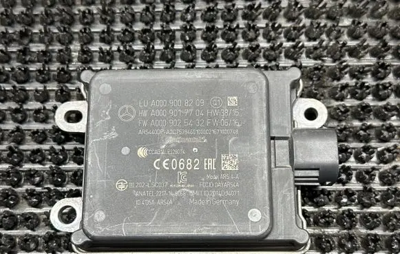 Mercedes-Benz E W213 Distronic sensor radar A0009008209 A0009017704 A0009025432