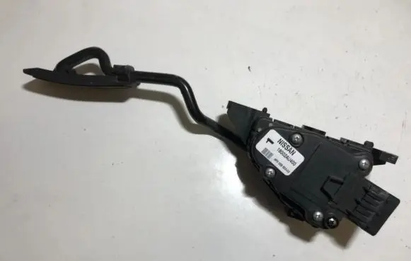 Nissan Primera Accelerator throttle pedal 18002au400 6pv008620-03