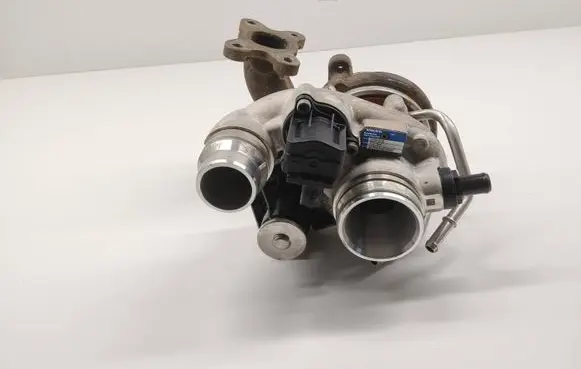 Volvo XC40 Turbo 32361308