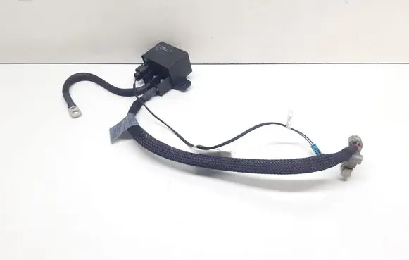 BMW 5 E60 E61 Positive cable (battery)
