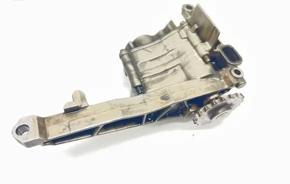 Mercedes-Benz ML W164 Oil pump A6421810647