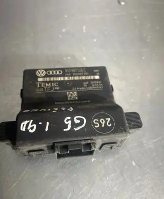 Volkswagen Golf V Gateway control module 1K0907530C 1K0907951