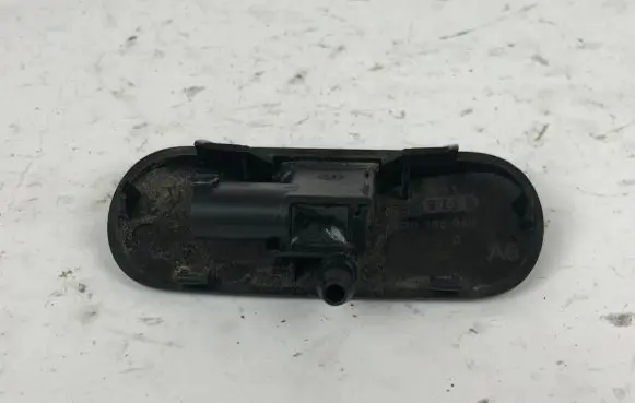 Audi A6 S6 C7 4G Windshield washer spray nozzle 4G0955988 120827B