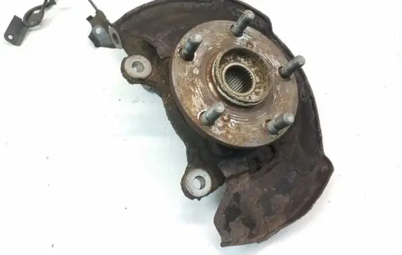 Toyota Avensis T270 Front wheel hub