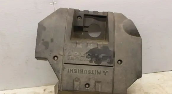 Mitsubishi Pajero Engine cover (trim) ME192041