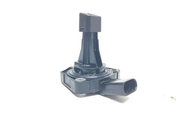 Volkswagen Tiguan Oil pressure sensor 03C907660G 6PR00962902