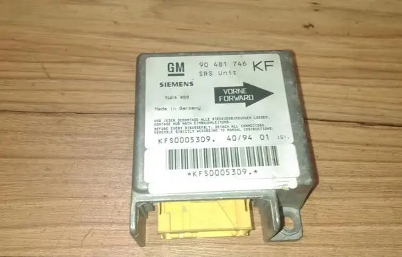 Opel Tigra A Airbag control unit/module 90481746kf 5wk4090