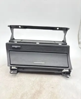 BMW 3 E46 Car ashtray 8205377 8202178