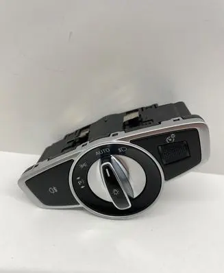 Mercedes-Benz C W205 Light switch 2059057007