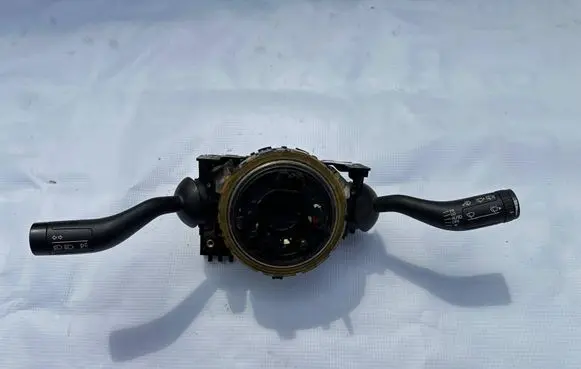 Volkswagen Touareg I Airbag squib ring wiring 
