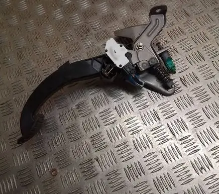 Clutch pedal