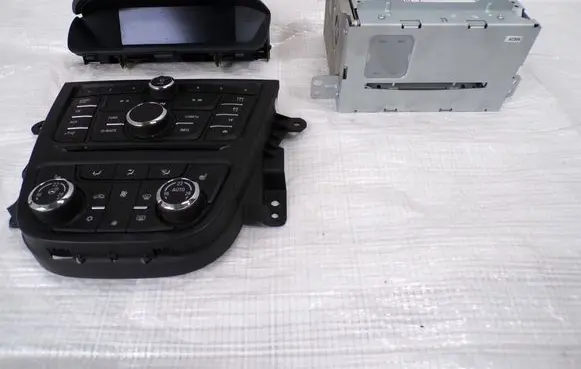 Opel Mokka Radio/CD/DVD/GPS head unit 95369366