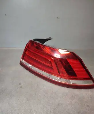 Volkswagen PASSAT B8 Rear/tail lights 3G5945312