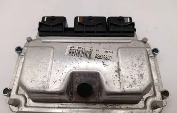 Peugeot 407 Engine control unit/module 0261206943 9638765680