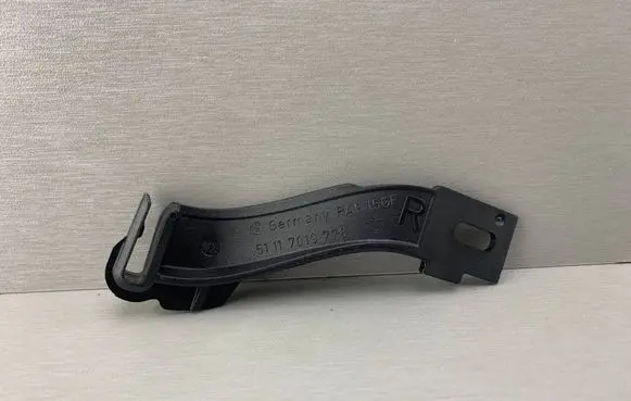 BMW 3 E92 E93 Headlight/headlamp mounting bracket 7019778 51117019778