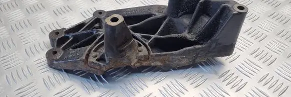 Seat Alhambra (Mk1) Engine mounting bracket 7M3199308 3M216037AA 7M3199312