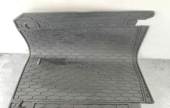 Jaguar XF X250 Rubber trunk/boot mat liner C2Z23527