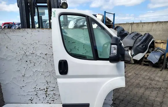 Citroen Jumper Front door