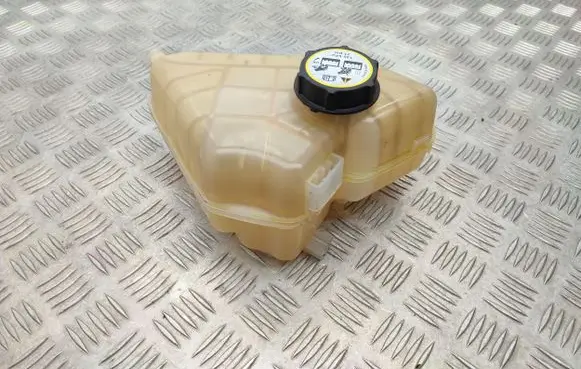 Coolant expansion tank/reservoir