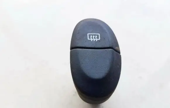 Renault Megane I Windscreen/window heater switch 841243B