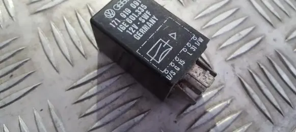 Volkswagen Golf II Other relay 171919091