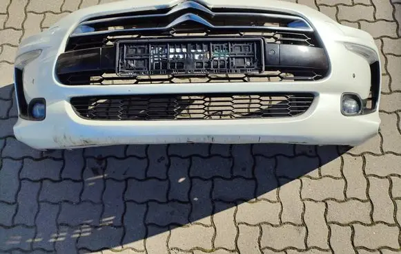 Citroen DS5 Front bumper 9686777577 2007304 2007305