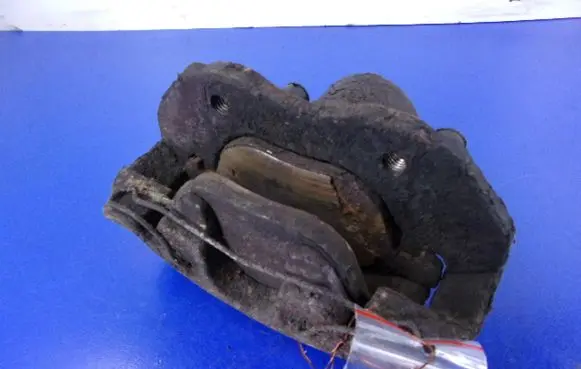 Ford Focus C-MAX Front brake caliper