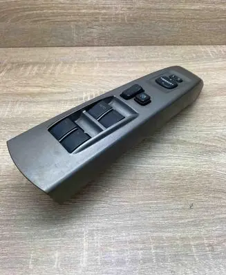 Toyota Prius (XW20) Electric window control switch 8482047050 LHD