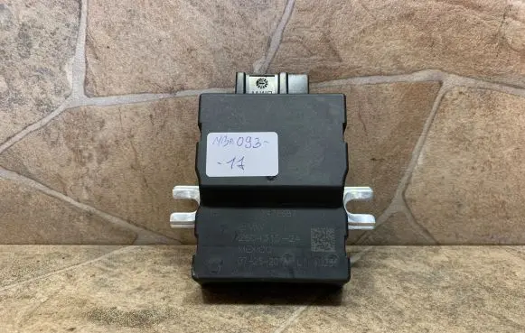 BMW 1 F20 F21 Fuel injection pump control unit/module 7476687