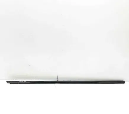 Volkswagen Touareg III Door glass trim 760837476C