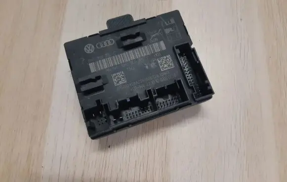 Audi A1 Door control unit/module 8X0959792C