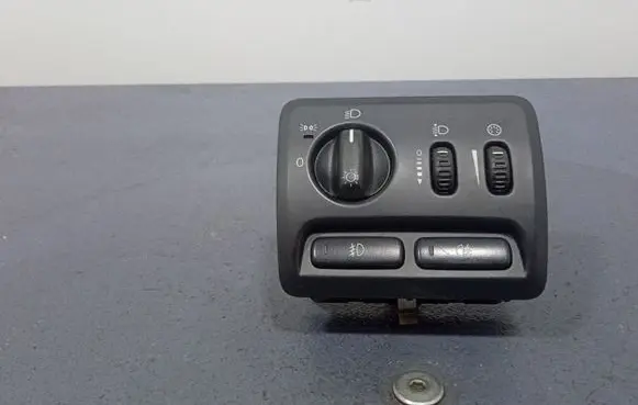 Volvo S60 Light switch 30739314