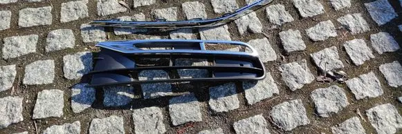Volkswagen Phaeton Front bumper lower grill 3D0853665J