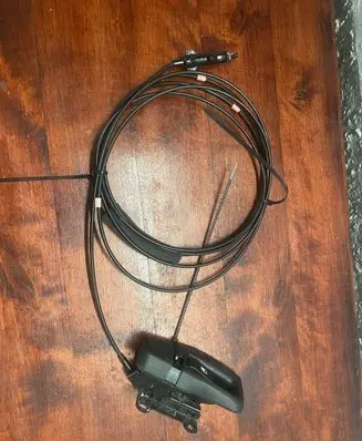 Subaru Forester SJ Fuel cap release pull handle 