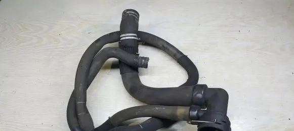 Opel Insignia A Engine coolant pipe/hose