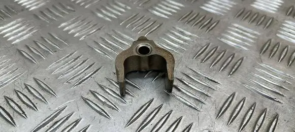 BMW 3 F30 F35 F31 Fuel Injector clamp holder 