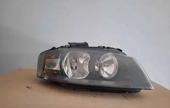 Audi A3 S3 8P Headlight/headlamp