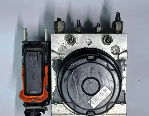 Nissan Murano Z51 ABS Pump 476601SW4A 06210959083