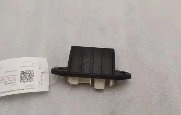 Lexus NX Tailgate opening switch 15D126