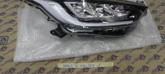 Toyota Yaris XP210 Headlight/headlamp