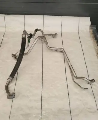 Tesla Model X Air conditioning (A/C) pipe/hose 104626500D