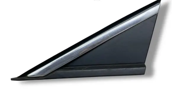 Opel Astra K Fender end trim 39207210