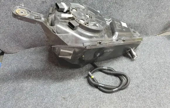 BMW 4 F32 F33 AdBlue liquid reservoir 7294283 7433648