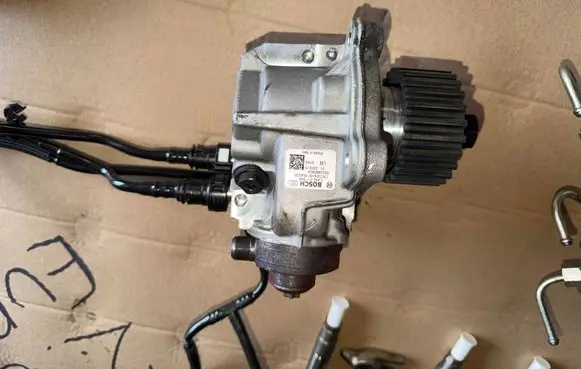 Iveco Daily 6th gen Fuel injection high pressure pump 0445011549