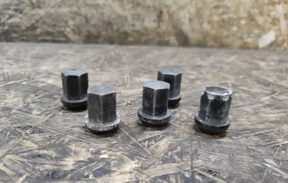 Porsche 928 Nuts/bolts 