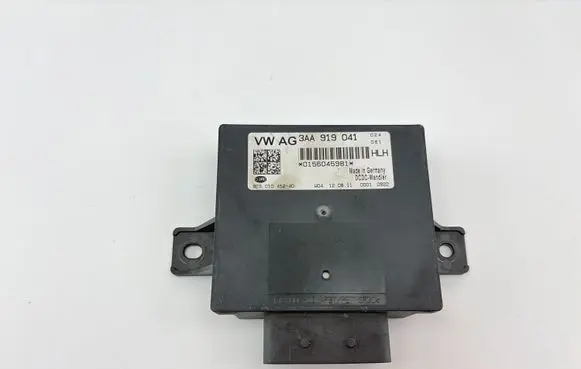 Volkswagen PASSAT B7 Power management control unit 3AA919041