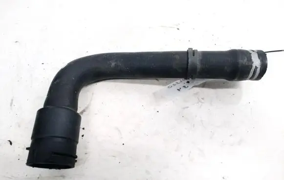Volkswagen PASSAT B5 Engine coolant pipe/hose 8D0121101K
