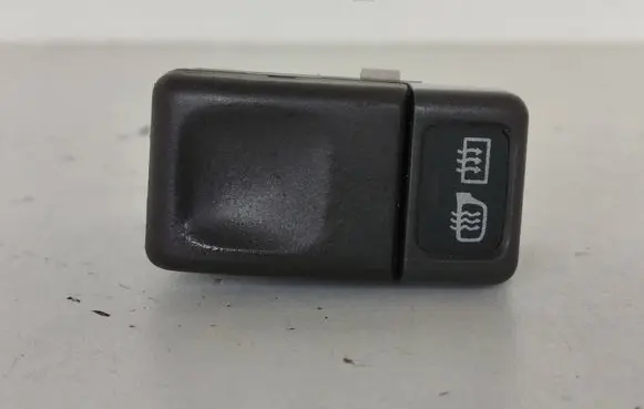 Volvo S70 V70 V70 XC Windscreen/window heater switch 9162952 99915K