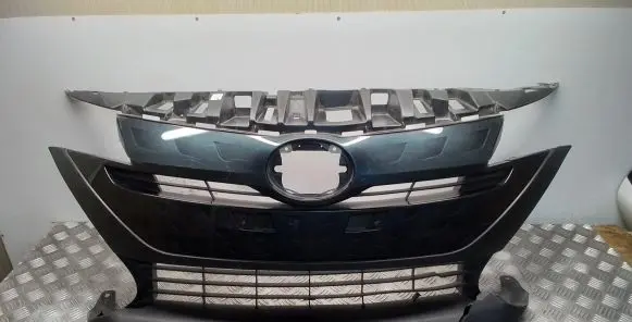 Toyota Prius+ (ZVW40) Front grill 5311247261