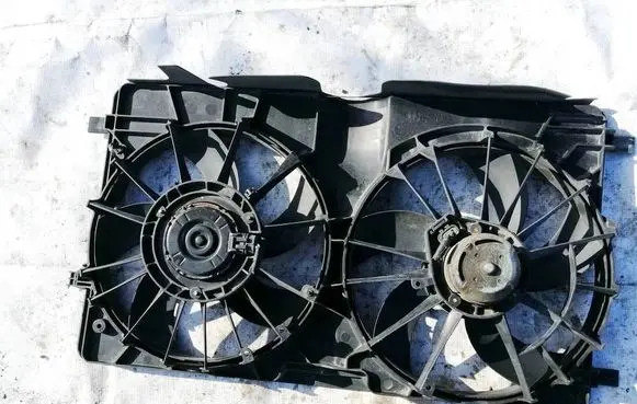 Opel Crossland X Radiator cooling fan shroud